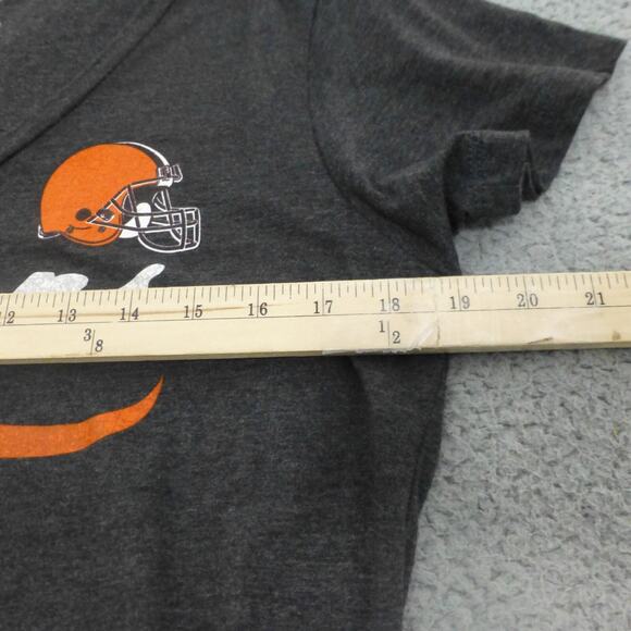 Cleveland Browns T Shirt Womens XL V Neck NFL Gray Short Sleeve Graphic Football - Picture 5 of 8